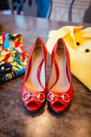 Descriptive image text