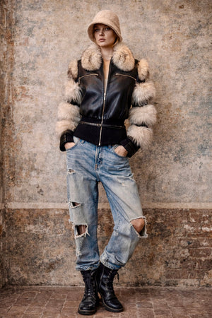 Descriptive image text