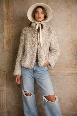 Descriptive image text