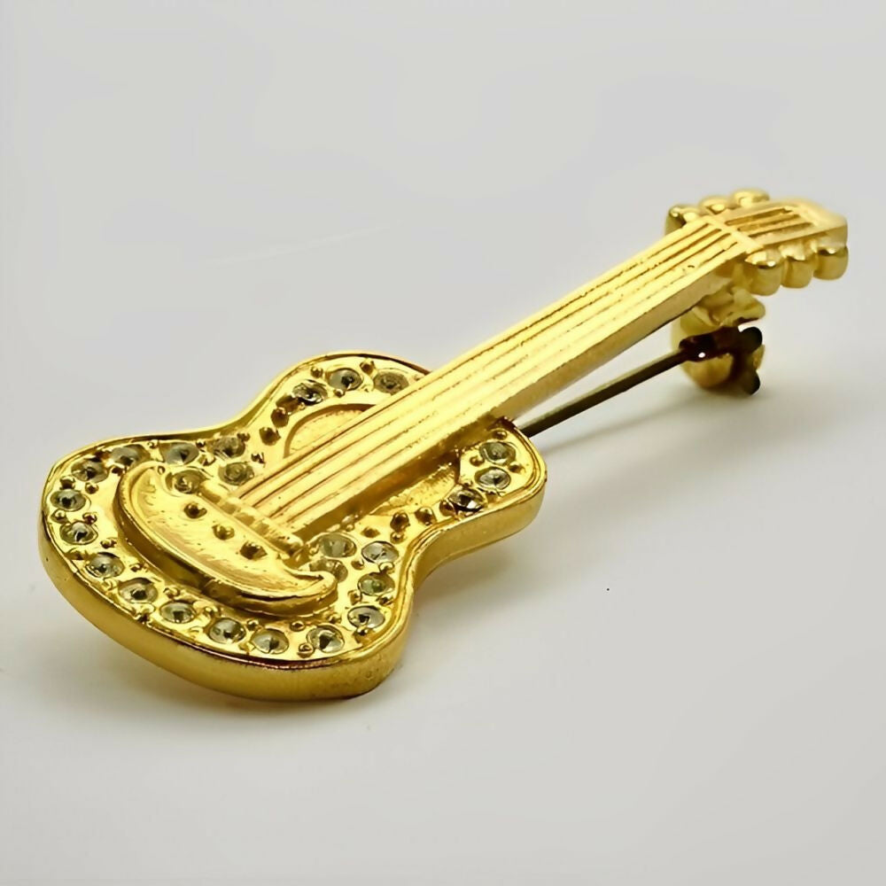 gold-plated-guitar-brooch-with-round-clear-crystals-3z