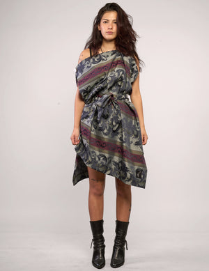 The Pirate Dress – Gothic Tapestry