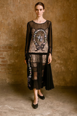 Descriptive image text