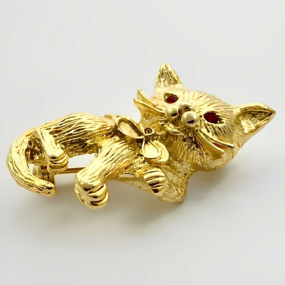 gold-plated-cat-brooch-with-red-crystal-eyes-4z