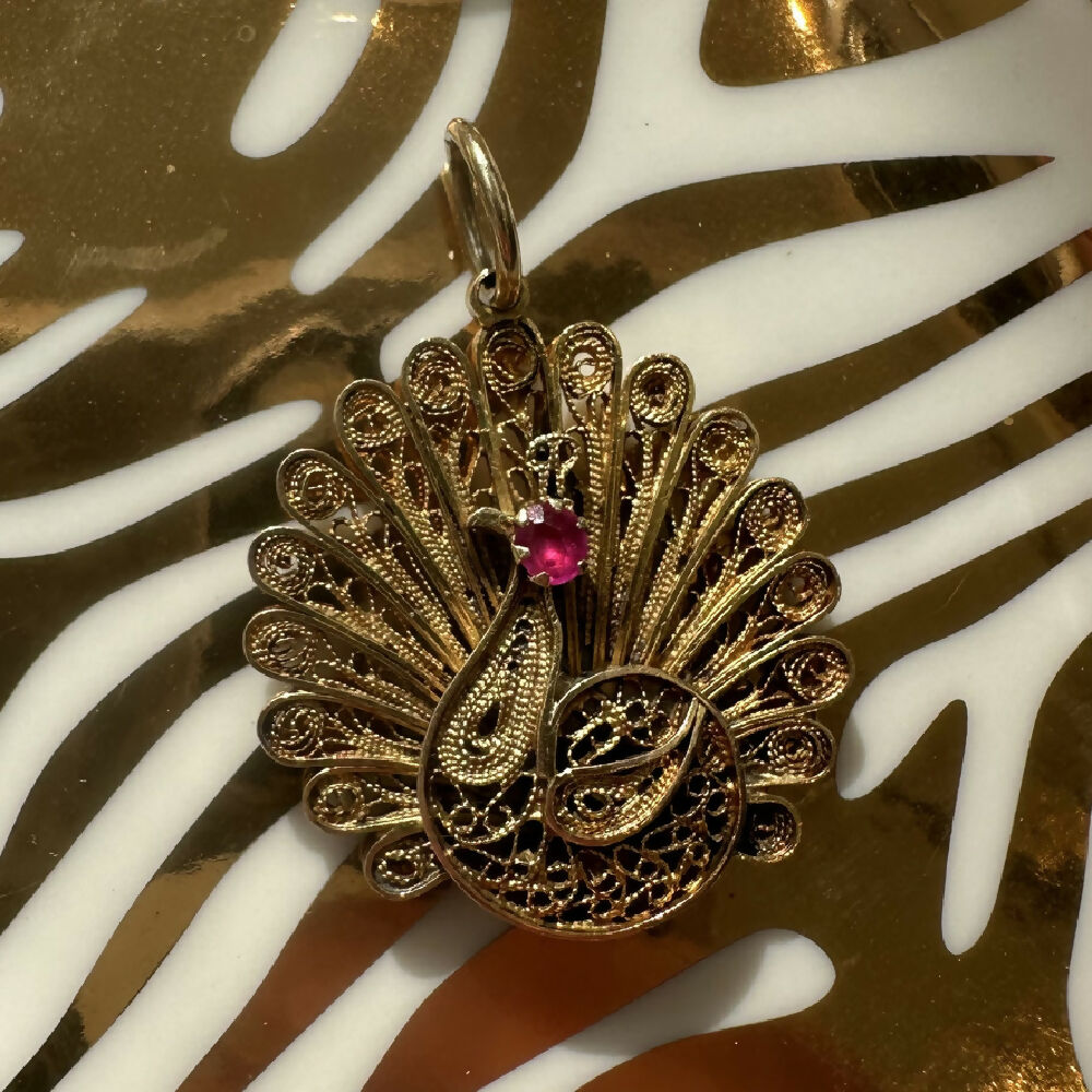 455E73CE-70E5-4B43-A1A9-CF664A7D0DBE_1_105_c