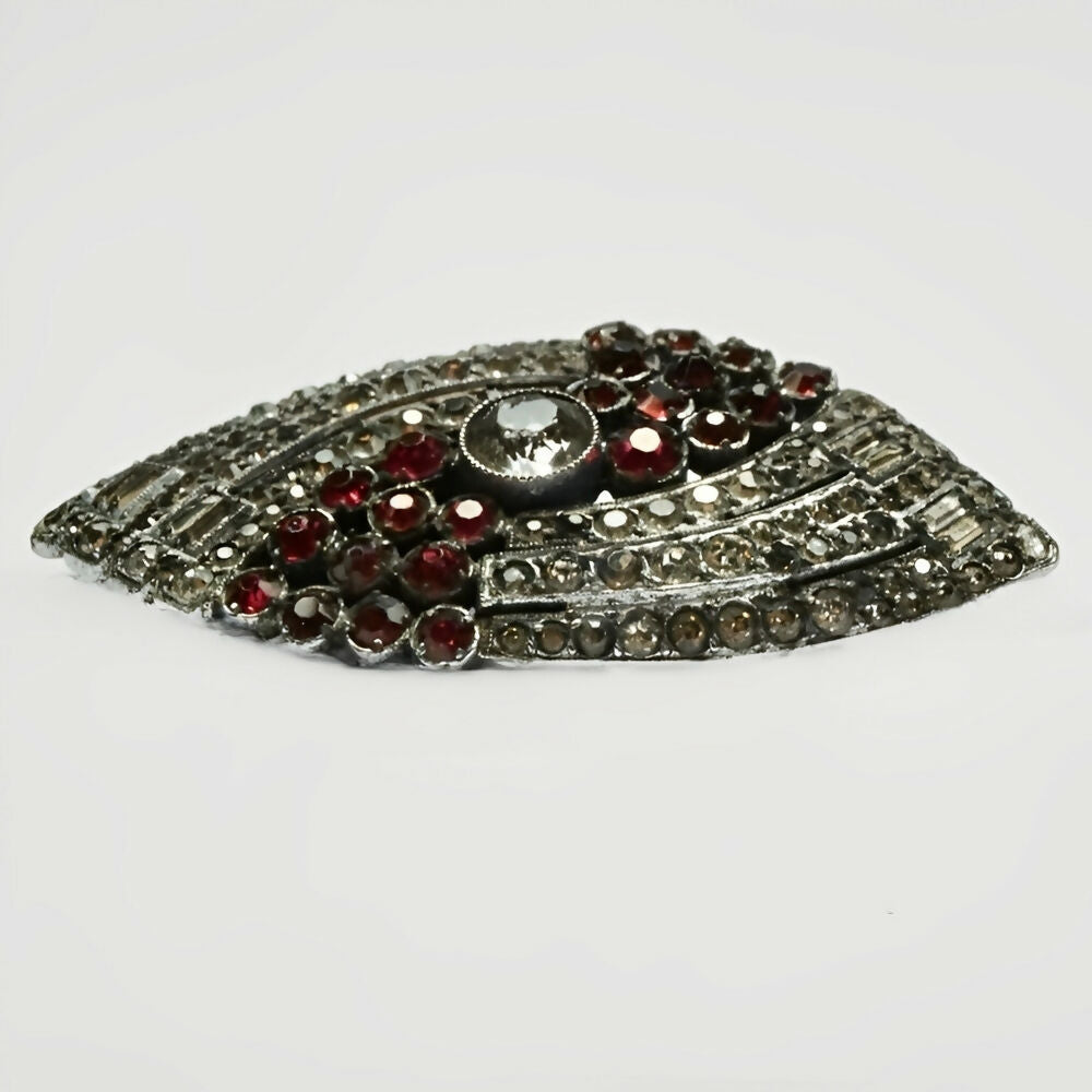 silver-plated-brooch-with-baguette-and-round-red-and-clear-rhinestones-3p