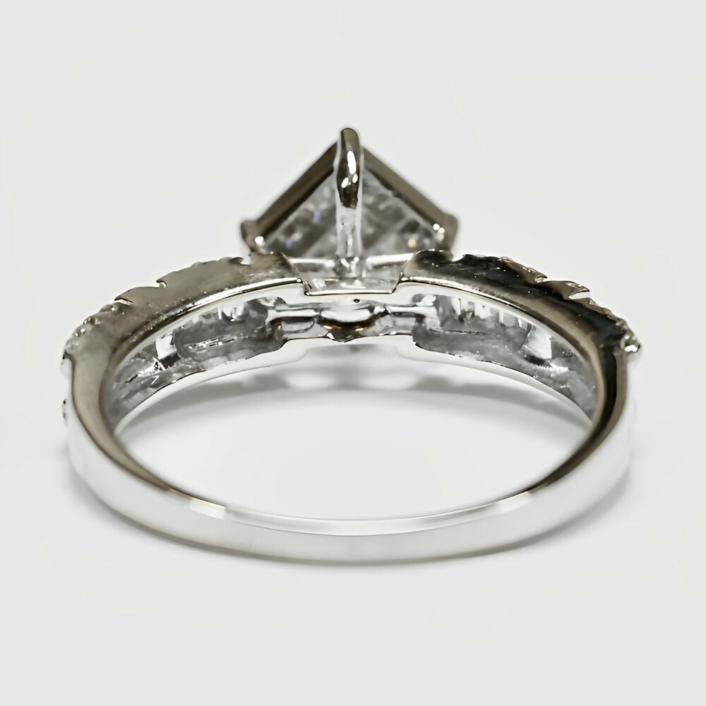 18k-white-gold-and-diamond-pav-dress-ring-with-diamond-shoulders-circa-1980s-5p