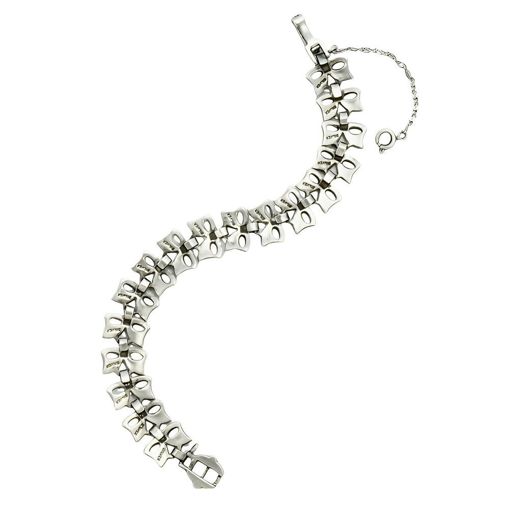 silver-and-marcasite-bow-design-link-bracelet-circa-1930s-5p