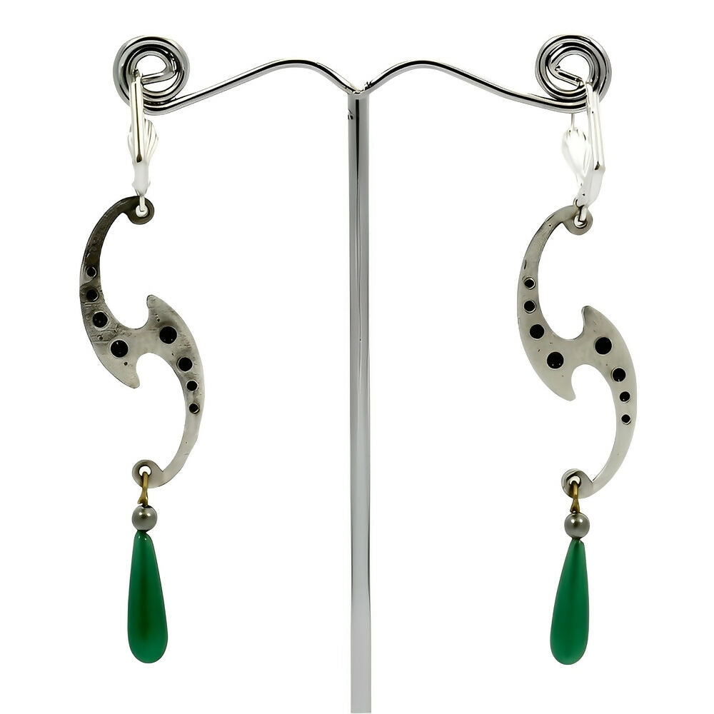 silver-tone-and-rhinestone-lever-back-earrings-with-green-glass-drops-4p