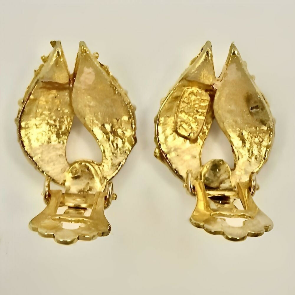 gold-plated-leaf-design-with-faux-pearls-clip-on-earrings-4z