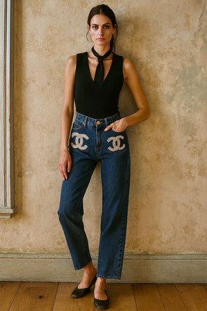 Descriptive image text