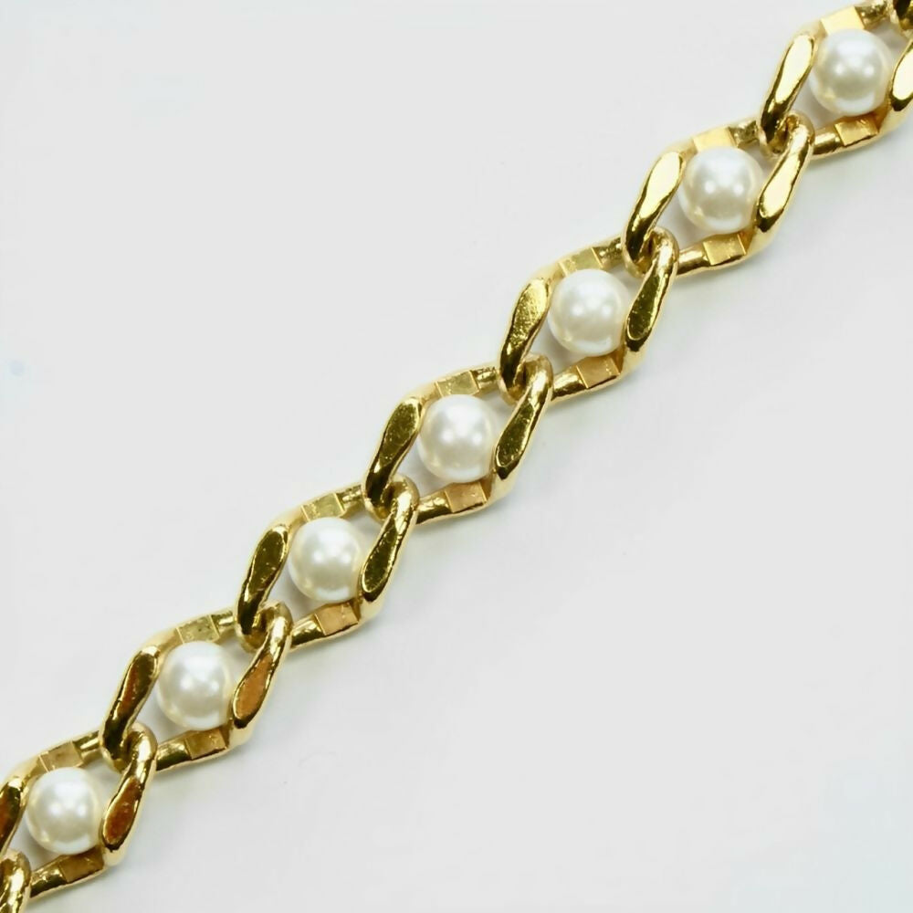 gold-tone-link-bracelet-with-suspended-faux-pearls-4