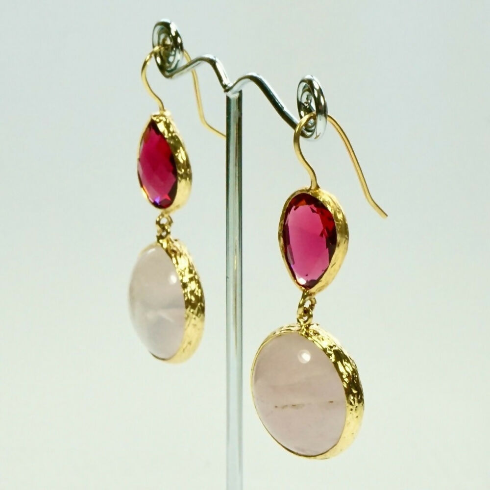 gold-plated-teardrop-and-round-purple-and-pink-glass-crystals-pierced-drop-earrings-3p