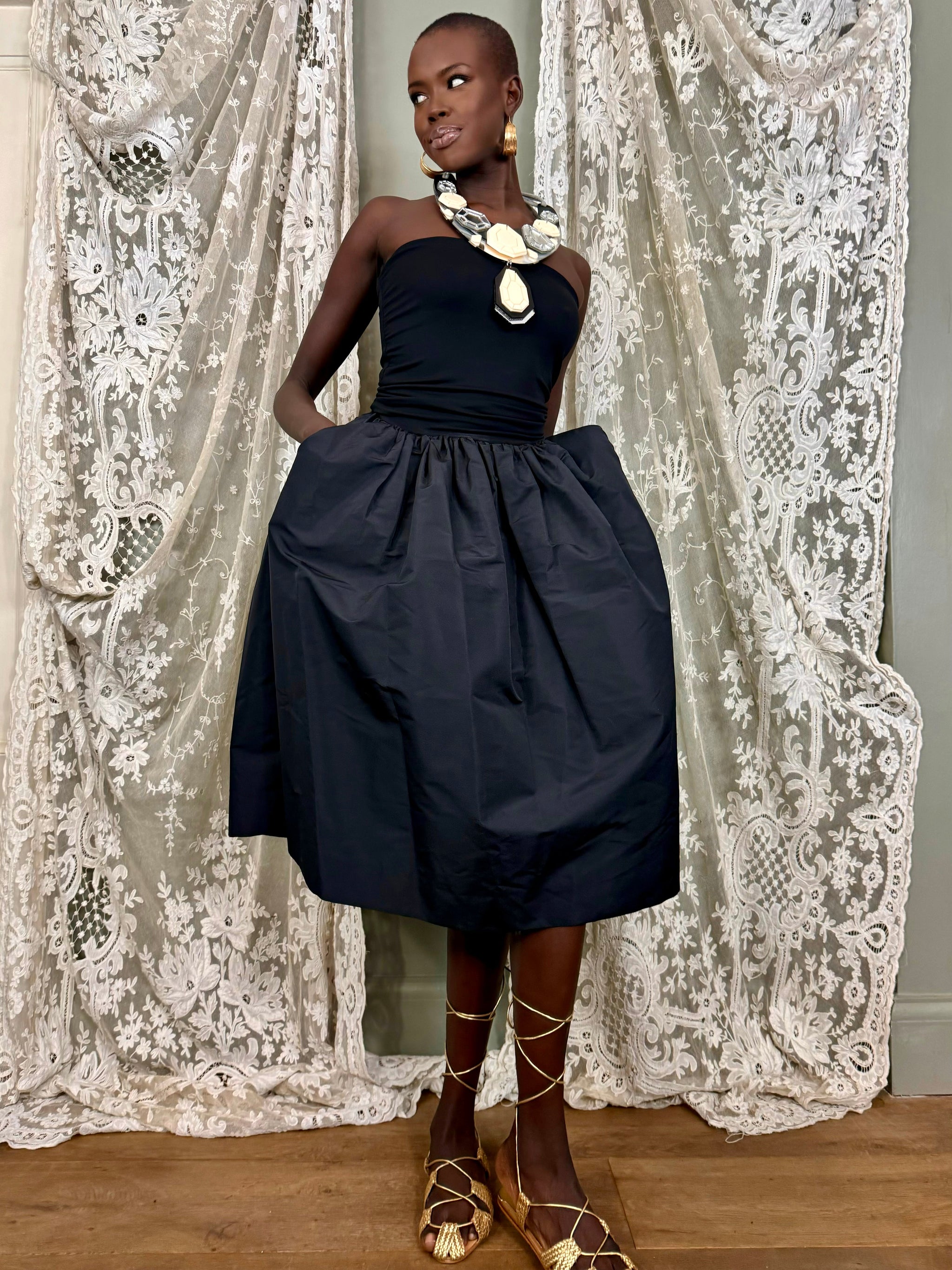 MIU MIU – Peekaboo Vintage Marketplace