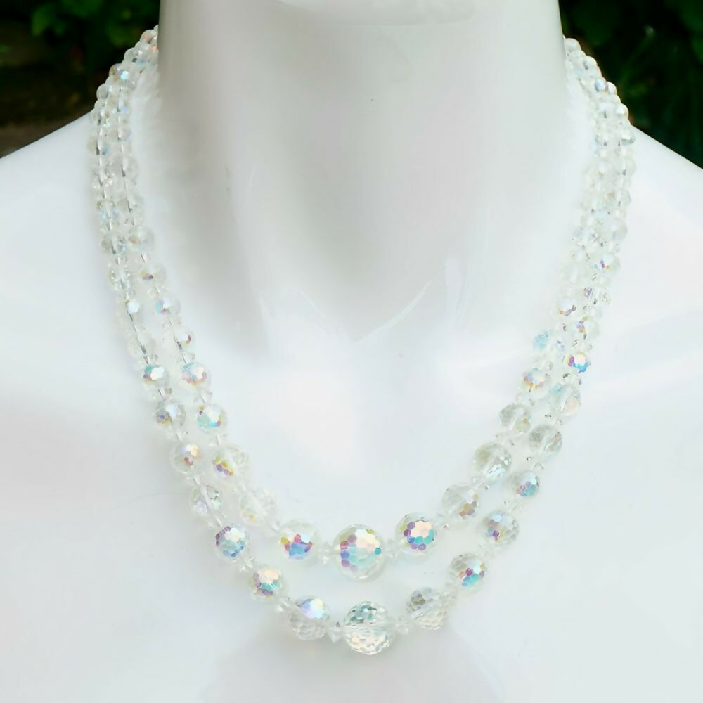 borealis-round-glass-beaded-necklace-with-baguette-and-round-crystals-clasp-4