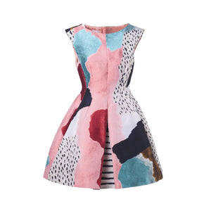 Descriptive image text