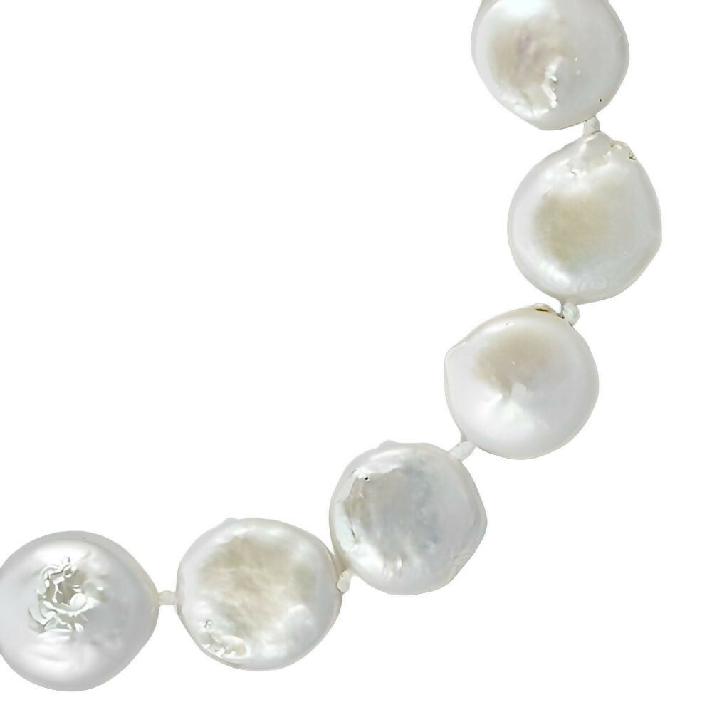 Freshwater-Coin-Pearl-Knotted-Necklace-with-an-Iridescent-Lustre-5z