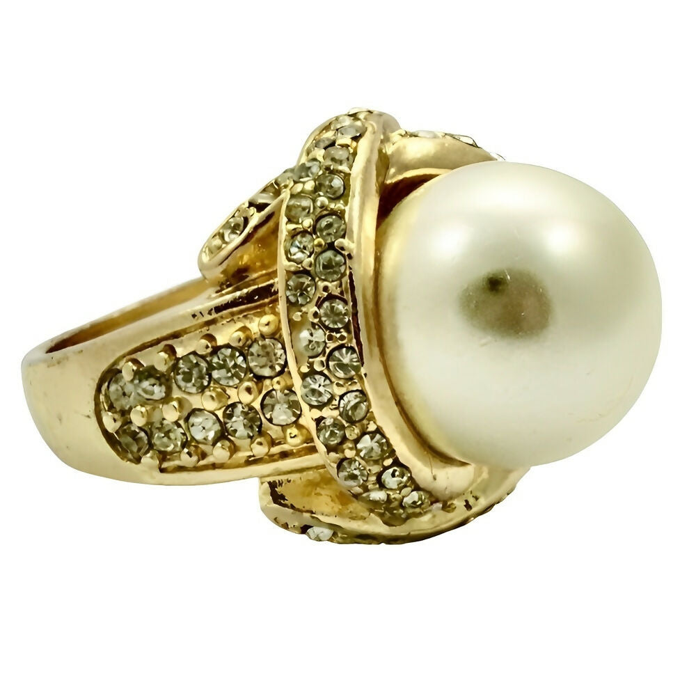 gold-plated-faux-pearl-and-crystals-cocktail-ring-4p