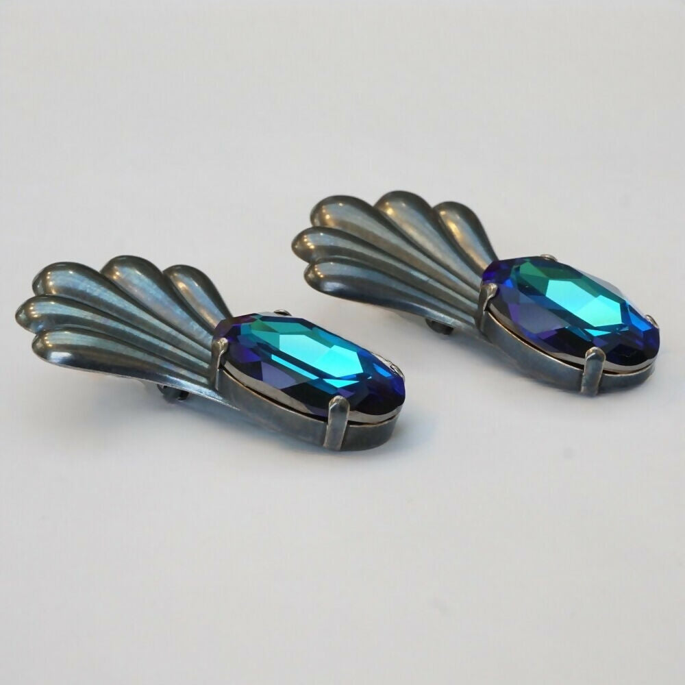 gun-blue-fan-clip-on-earrings-with-large-oval-blue-glass-crystals-3p