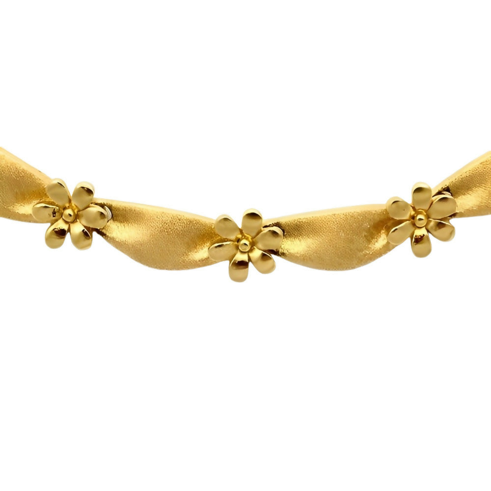 trifari-gold-plated-ribbon-and-flower-necklace-2z(1)