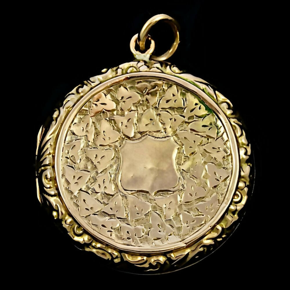 Antique-Victorian-9ct-Rose-Gold-Back-and-Front-Engraved-Ivy-Leaves-Locket-6z