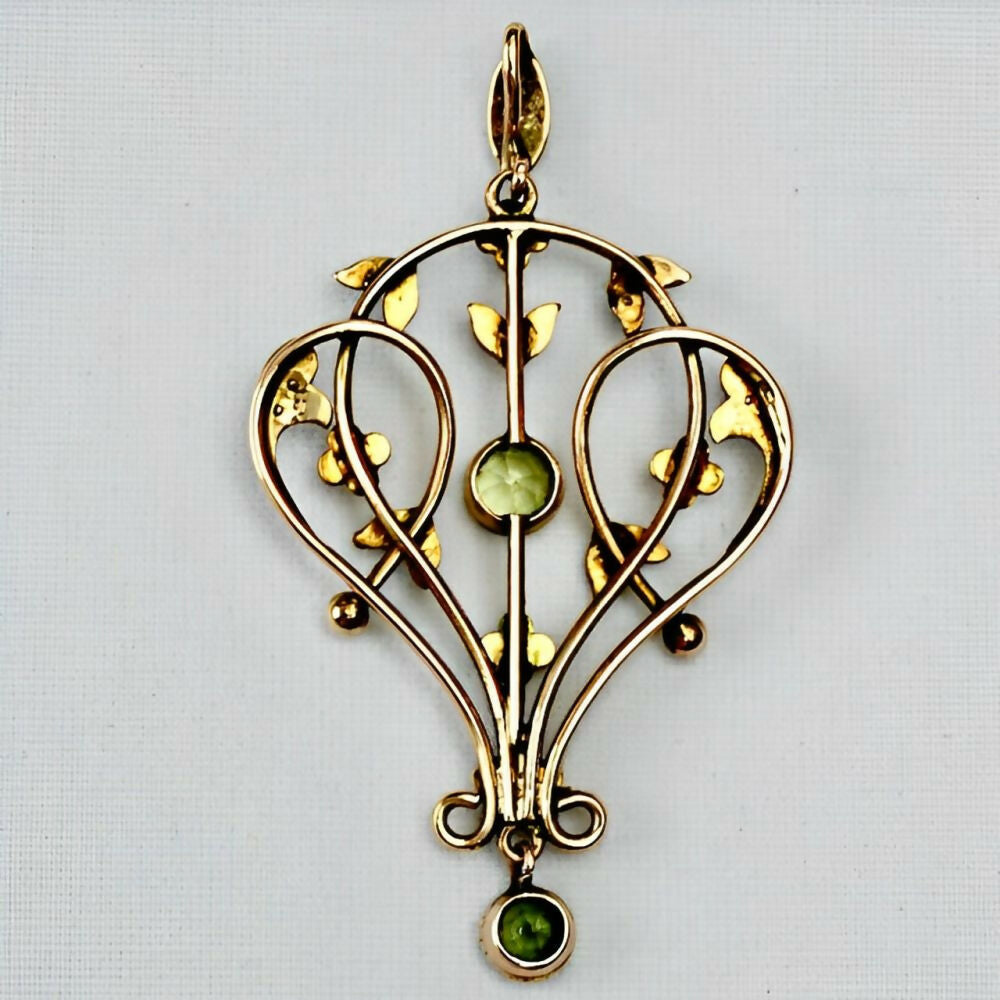 Art-Nouveau-9ct-Gold-Lavaliere-Pendant-Peridot-Paste-and-Natural-Seed-Pearls-4z