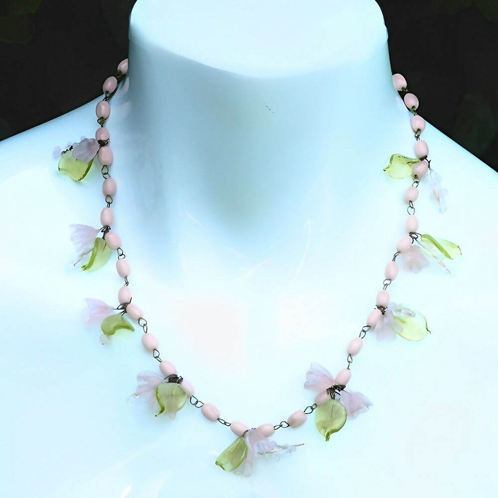pink-and-green-glass-bead-flower-and-leaf-necklace-circa-1930s-2p