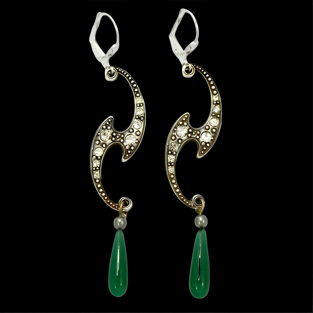 silver-tone-and-rhinestone-lever-back-earrings-with-green-glass-drops-5p
