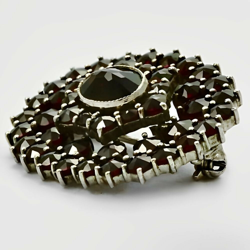 oval-silver-and-garnet-brooch-circa-1930s-4z