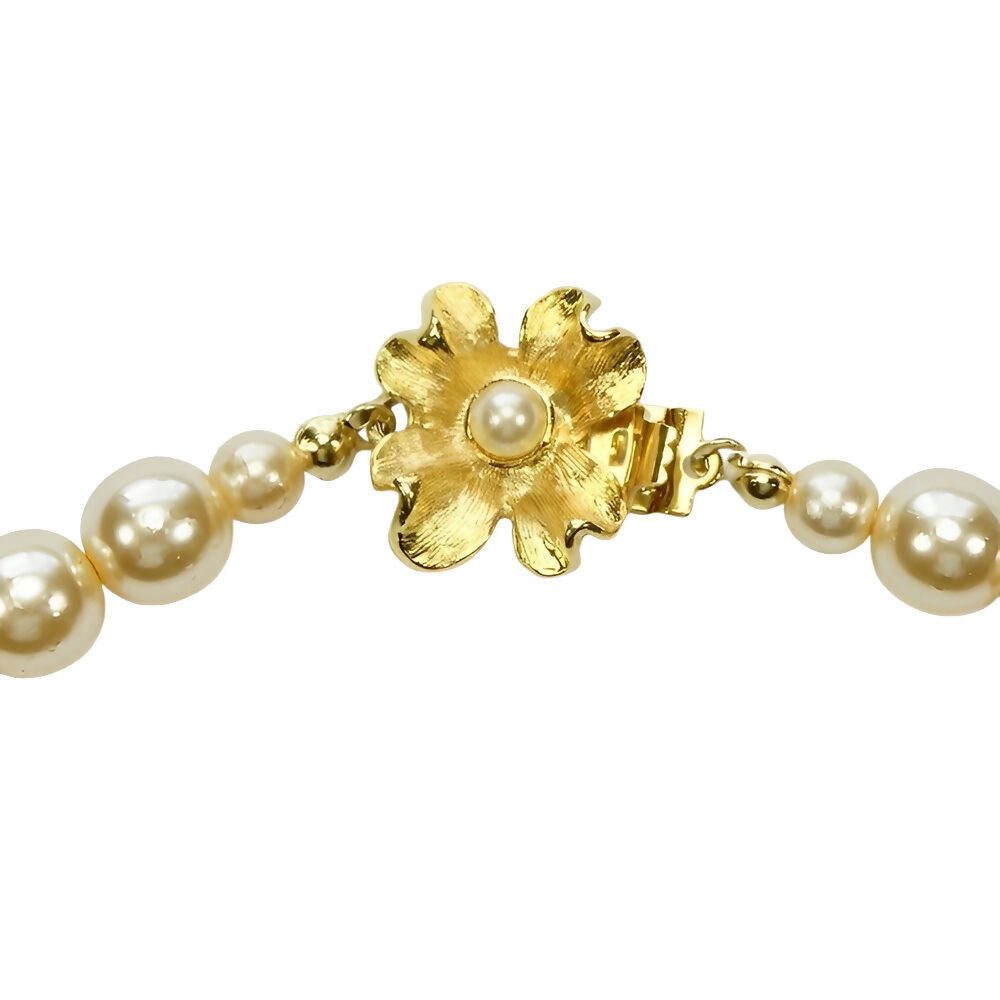 aura-champagne-glass-pearl-necklace-with-a-gold-plated-and-pearl-flower-clasp-5p