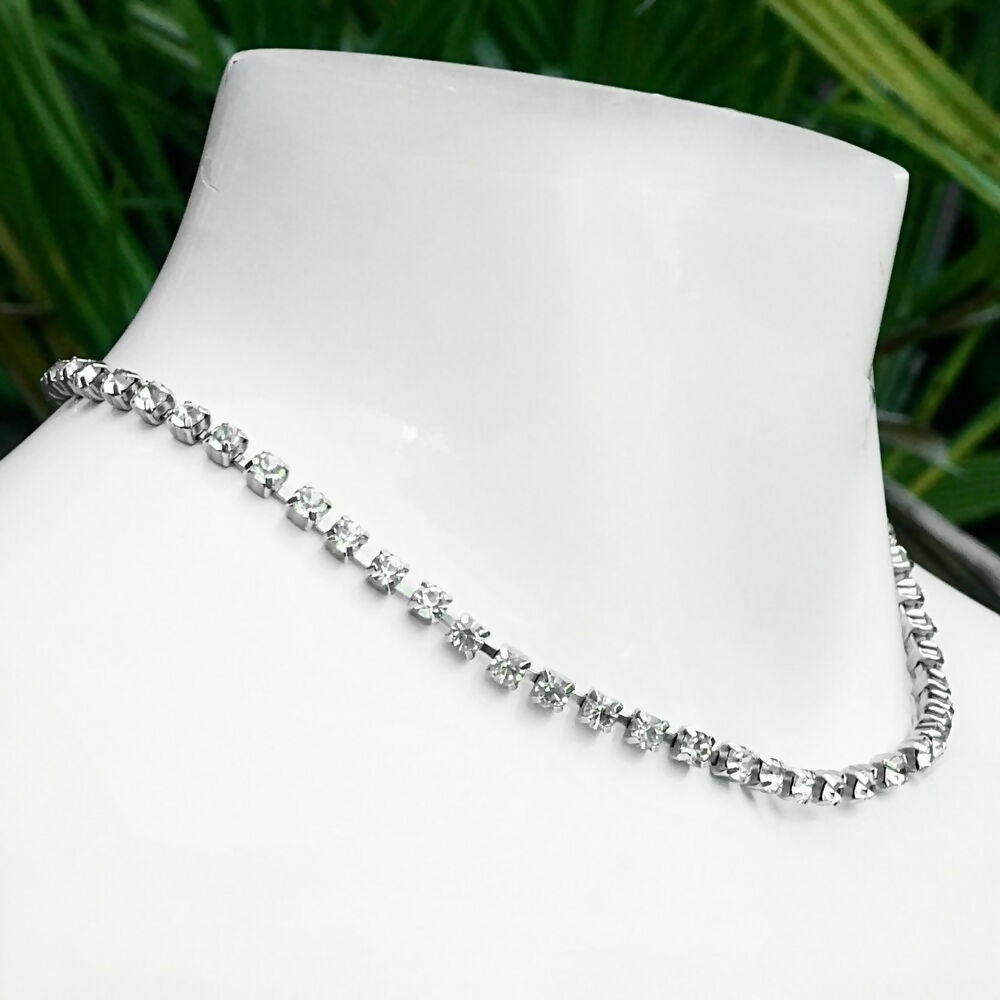 silver-tone-round-clear-crystals-prong-set-link-necklace-3p