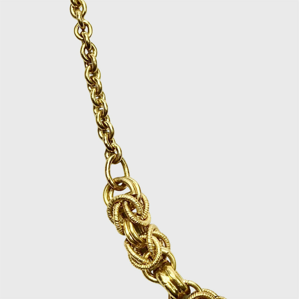 gold-tone-chain-necklace-with-interlocking-links-penadant-5p