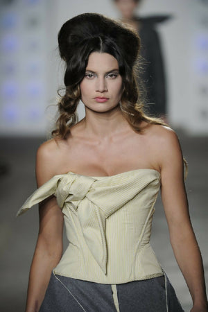 Descriptive image text