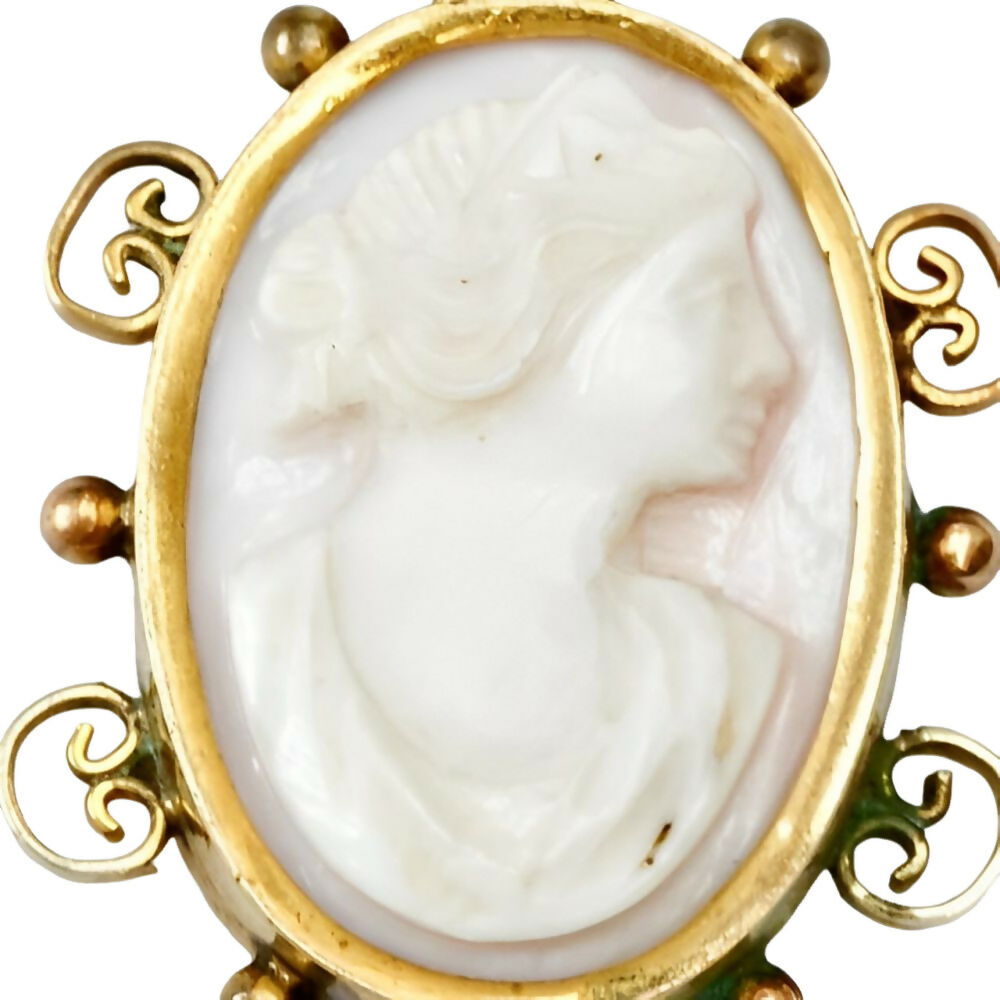 Antique-Victorian-Gold-Plated-Carved-Angel-Skin-Coral-Lady-Cameo-Pendant-2z(1)