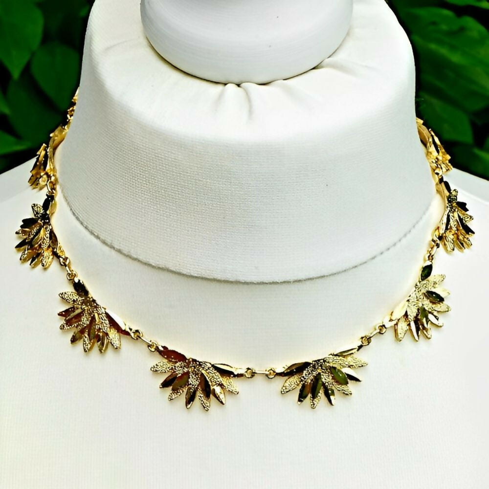 Gold-Plated-Brushed-and-Shiny-Petal-Link-Necklace-circa-1970s-3z