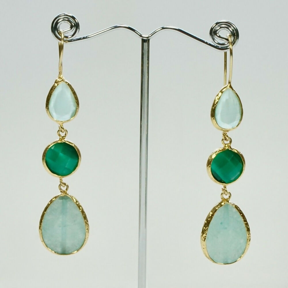 gold-plated-tear-drop-and-round-green-glass-crystals-pierced-drop-earrings-2p