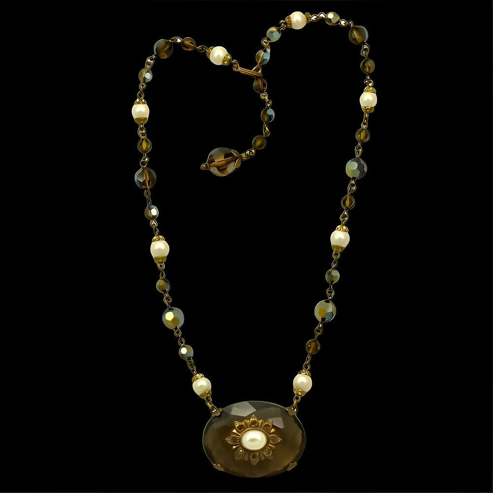 gold-plated-aurora-borealis-and-faux-pearl-necklace-with-a-glass-centrepiece-9p